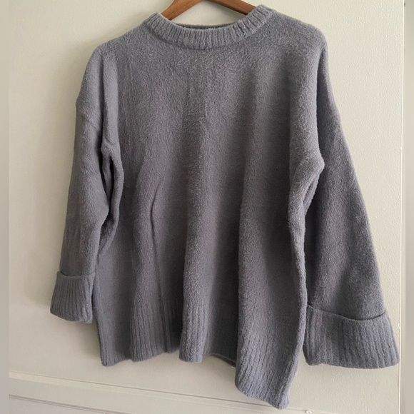🌸 Amazon 🌸 thick grey sweater - Picture 4 of 8